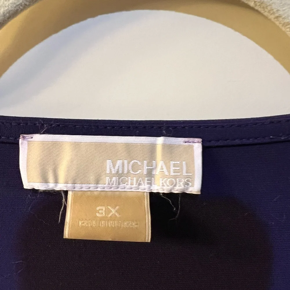 **2 sleeveless tops  1) Michael Kors Women's 3X 2) Gloria Vanderbilt 22/24 - Picture 4 of 7